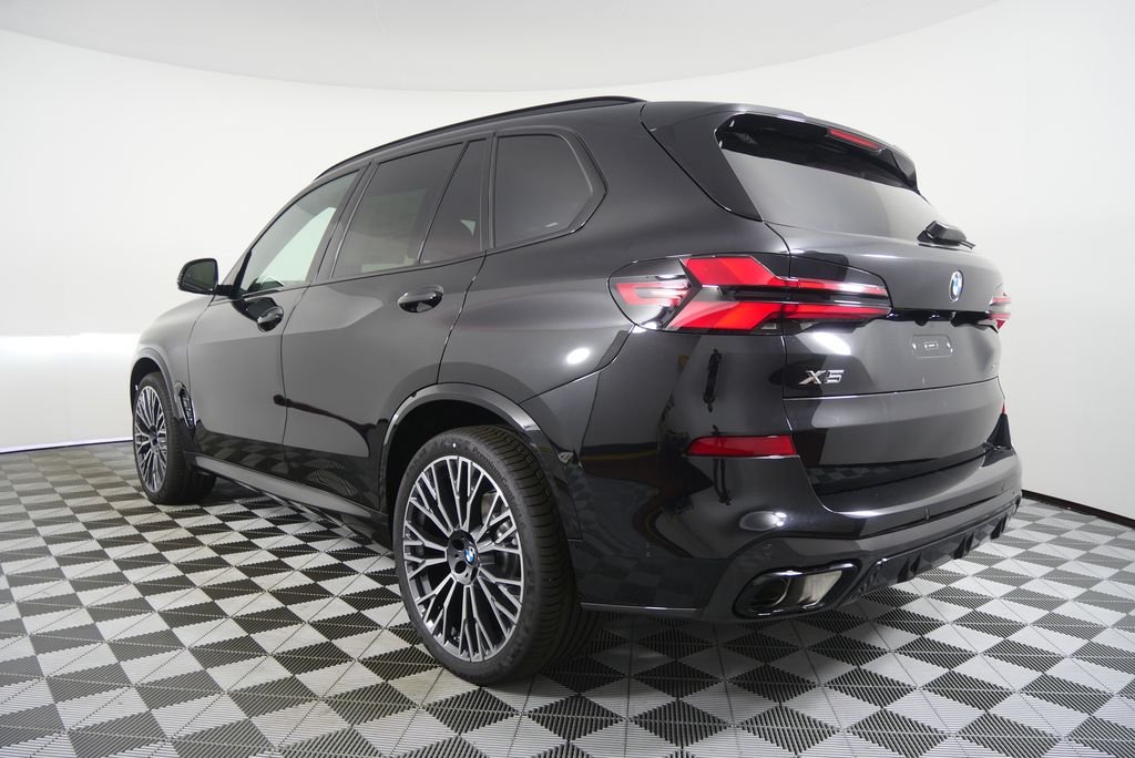 Used 2026 Black Sapphire Metallic BMW sDrive40i image 5