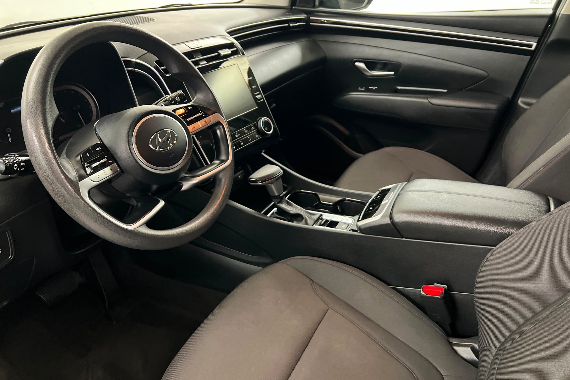 Used 2022 Portofino Gray Hyundai SEL image 16
