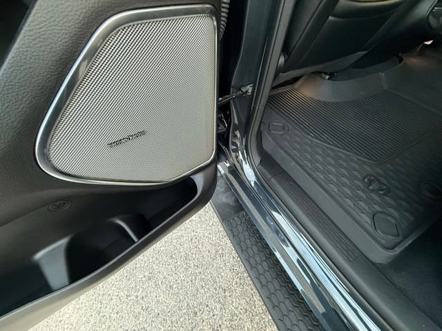 2025 RAM 1500 Laramie - Photo 16