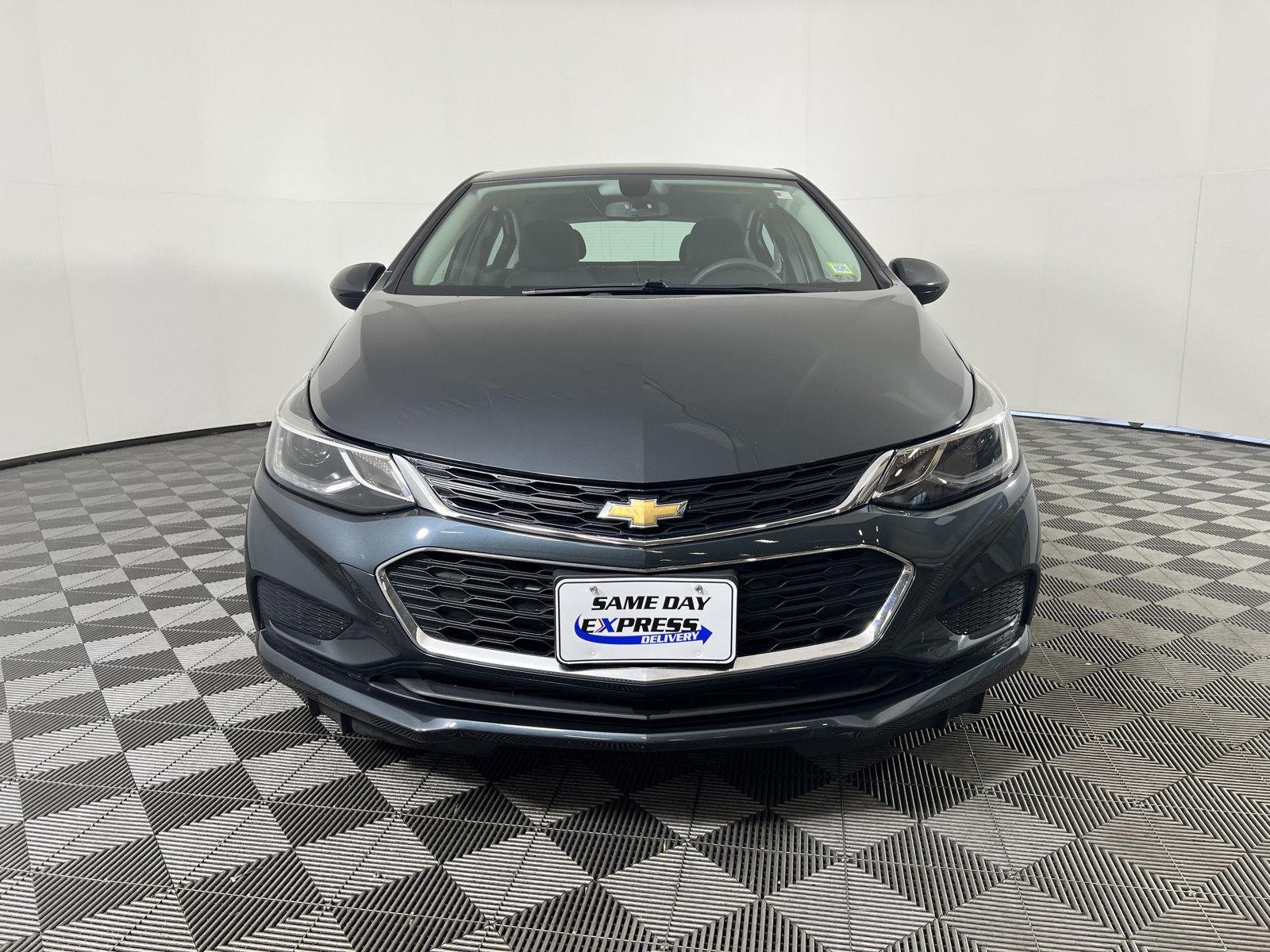 Used 2018 Graphite Metallic Chevrolet LT image 25