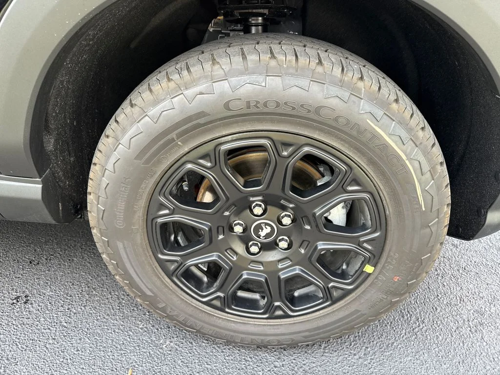 New 2025 Black Ford Badlands image 10