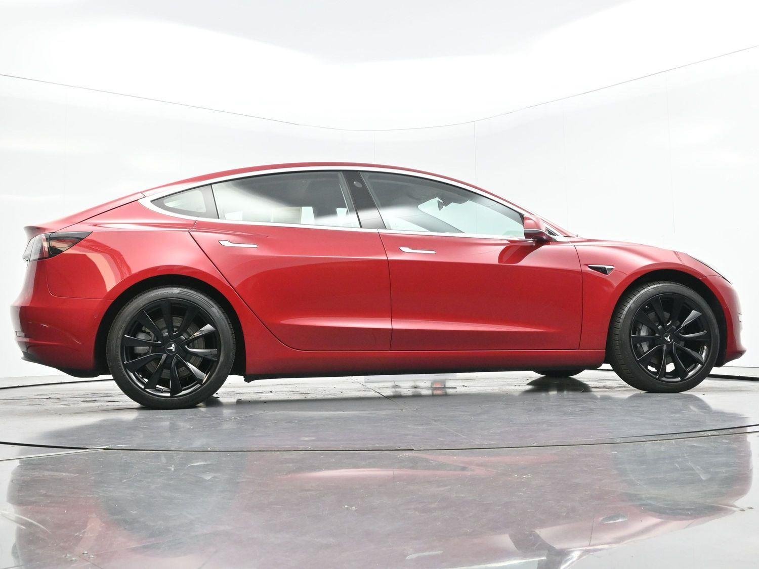 Used 2018 Red Multi-Coat Tesla Long Range Battery image 45