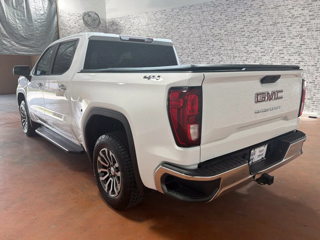 Used 2021 Summit White GMC Base image 5