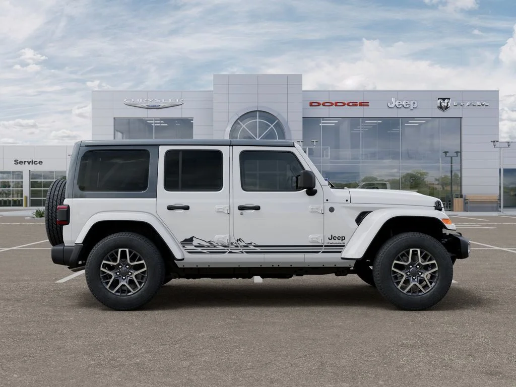 New 2026 Bright White Clear-Coat Exterior Paint Jeep Sahara image 21