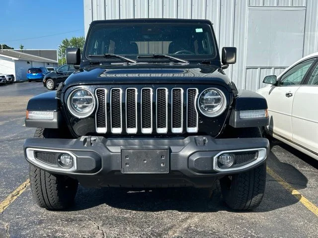 Used 2020 Black Jeep Unlimited Sahara image 2
