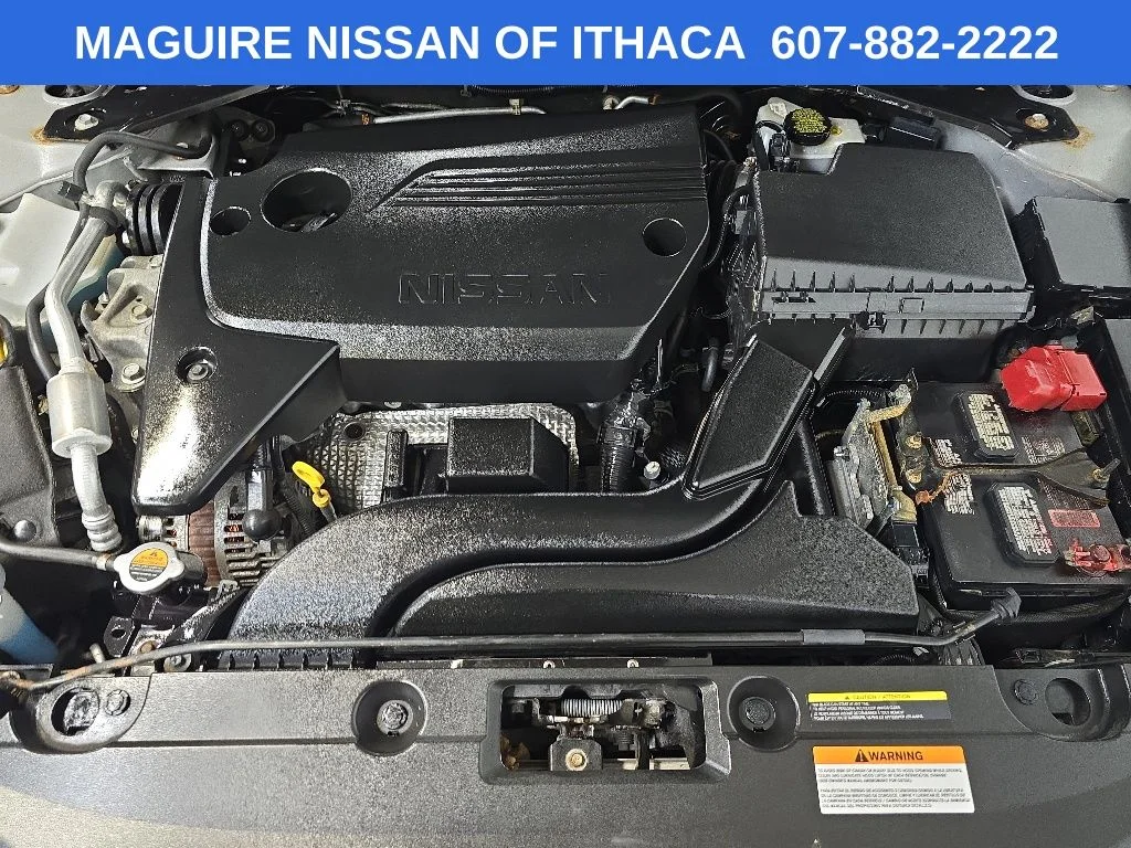 Used 2016 Silver Nissan 2.5 S image 12