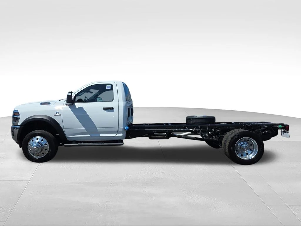 New 2026 Bright White Clear-Coat Exterior Paint RAM Tradesman image 6