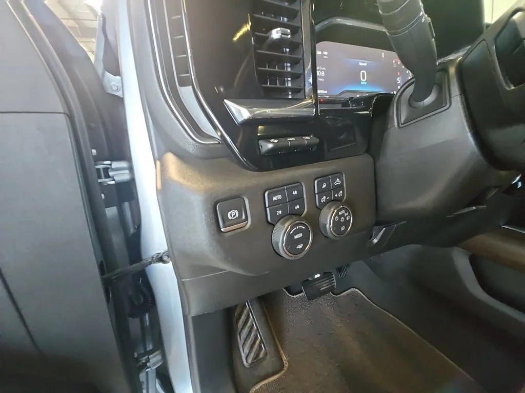 Used 2024 Sterling Gray Metallic Chevrolet High Country image 32