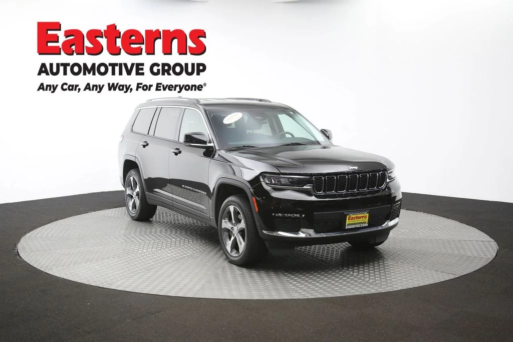 Used 2023 Black Jeep Limited image 54