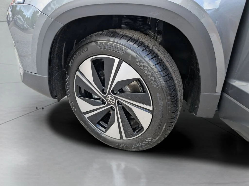 New 2026 Gray Volkswagen 1.5T SE image 30