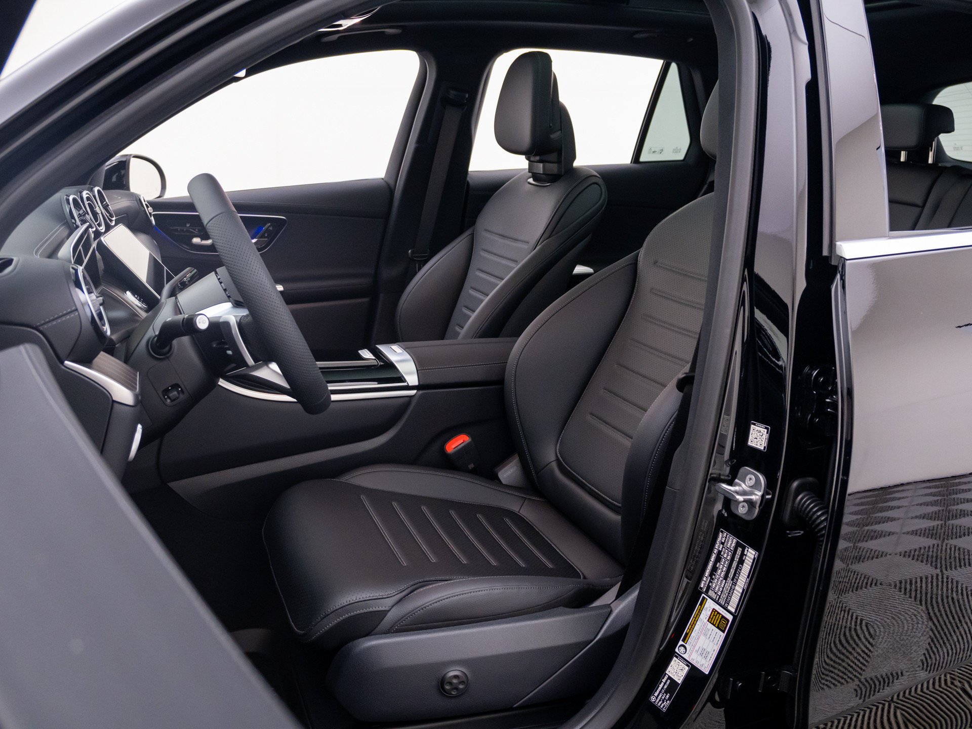 New 2026 Black Mercedes-Benz GLC 300 image 63