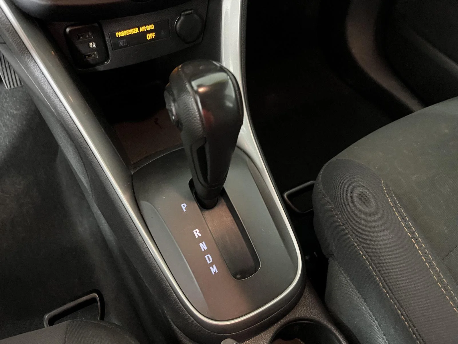 Used 2019 Summit White Chevrolet LS image 6