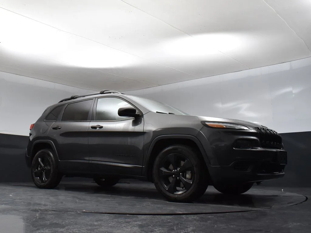 Used 2016 Gray Jeep Sport image 7