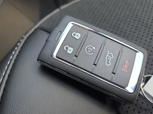 2025 Jeep Grand Cherokee Altitude - Photo 30