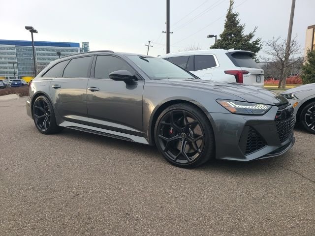 2025 Audi RS 6 Avant Performance's photo