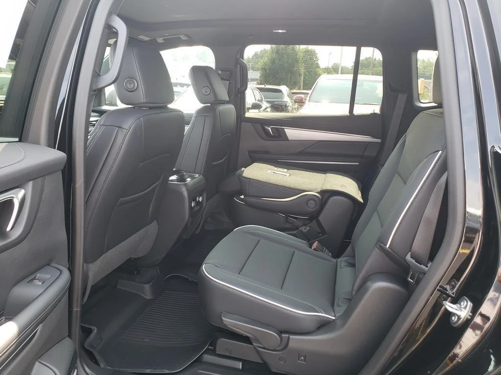 New 2026 Ebony Twilight Metallic Buick Preferred image 12
