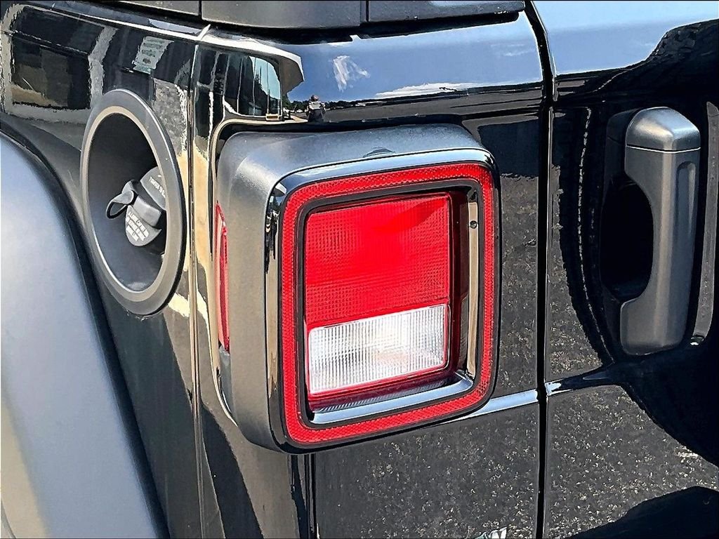 2025 Jeep Wrangler 4-Door Sport - Photo 26