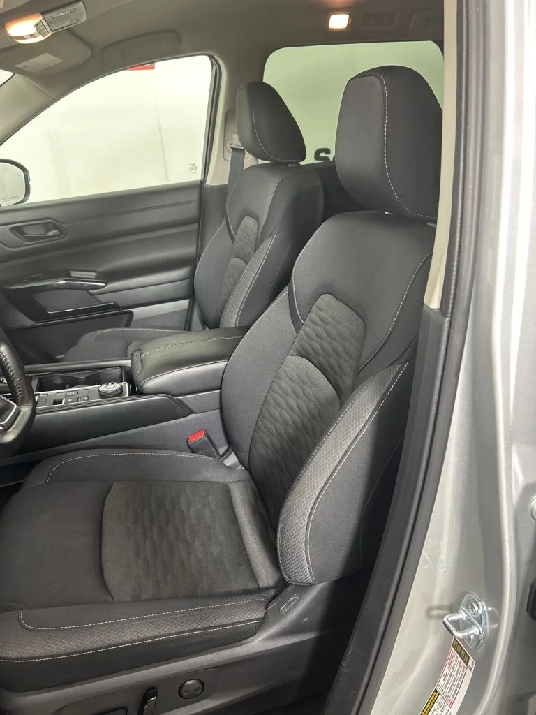 Used 2025 Silver Nissan SV image 22
