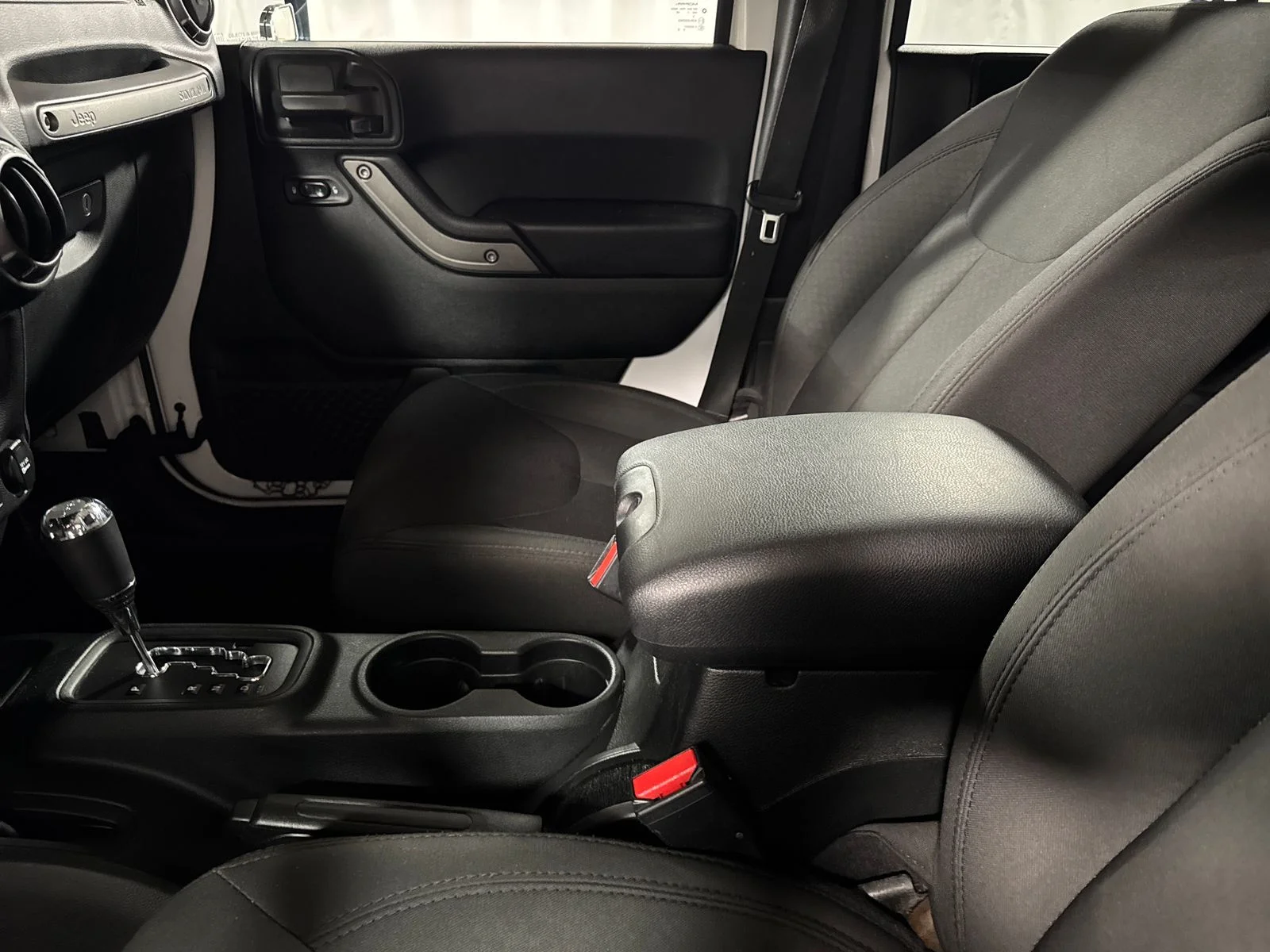 Used 2018 Bright White Clearcoat Jeep Unlimited Sport image 23