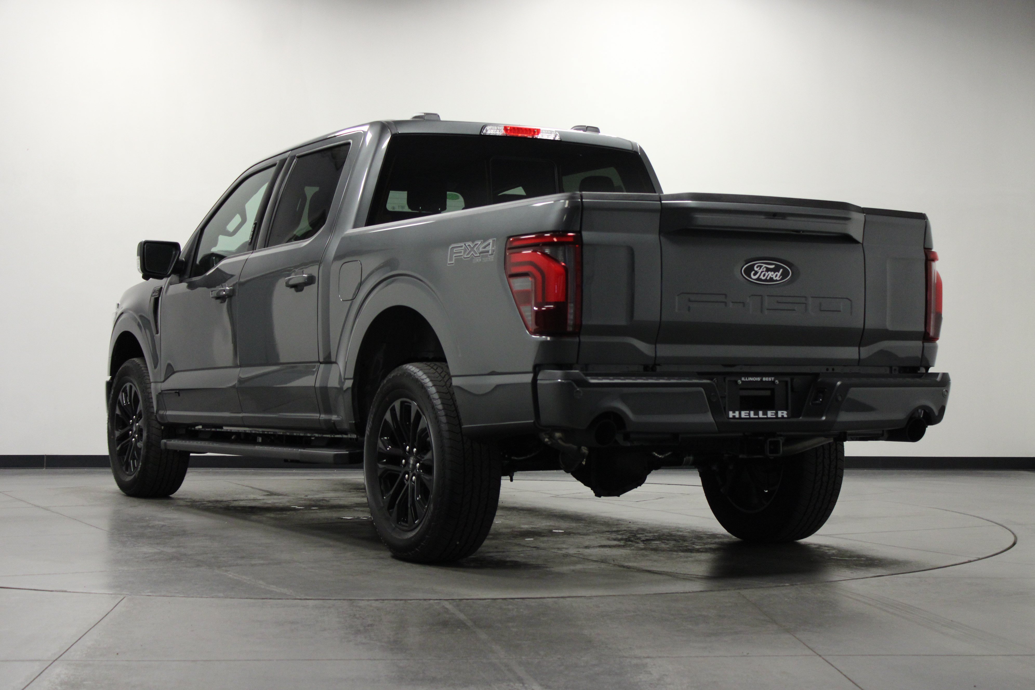 New 2026 Carbonized Gray Metallic Ford LARIAT image 6