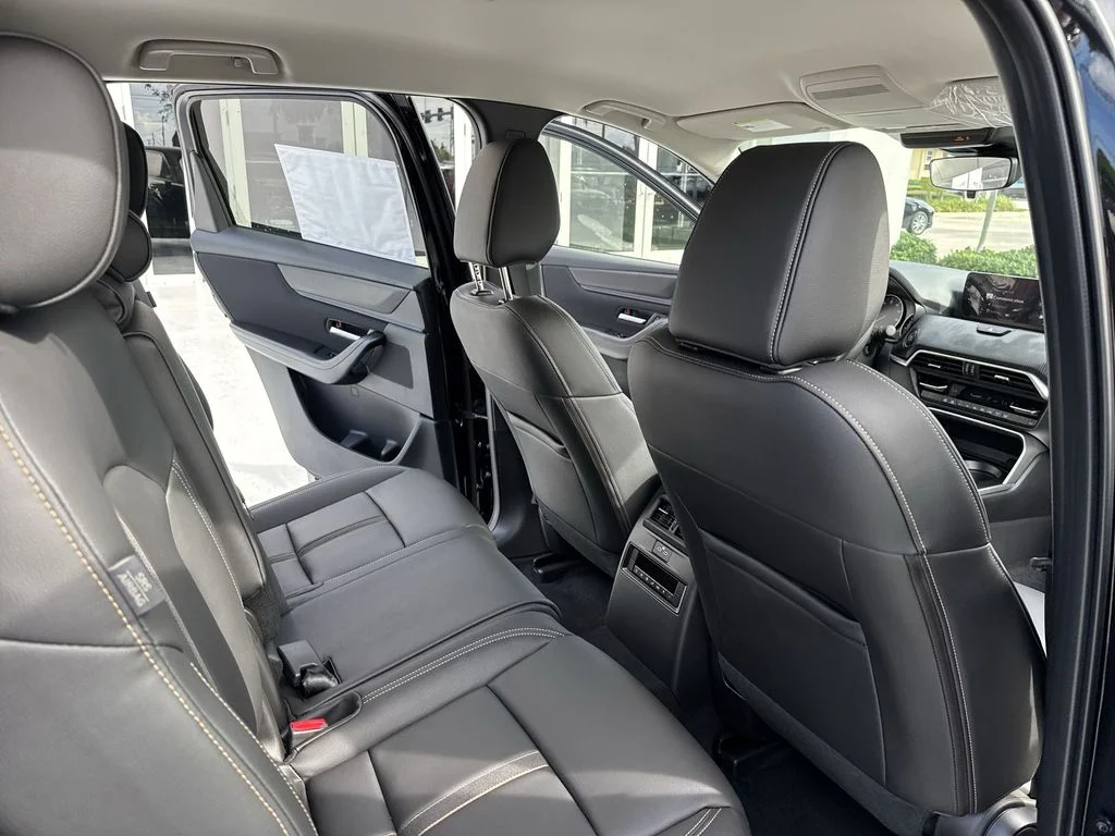 New 2026 Jet Black Mazda 3.3 Turbo Select AWD image 33