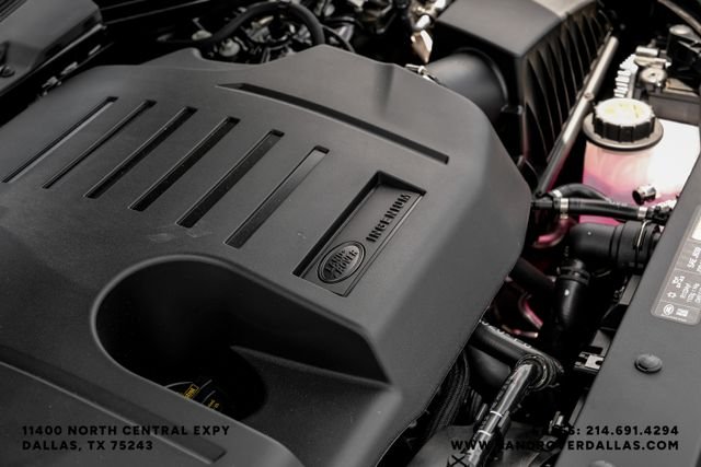 New 2026 Santorini Black Land Rover X-Dynamic SE image 47