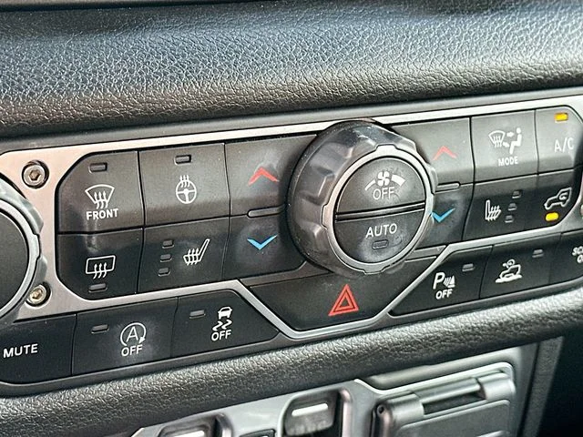 Used 2024 Blue Jeep Sport S image 20
