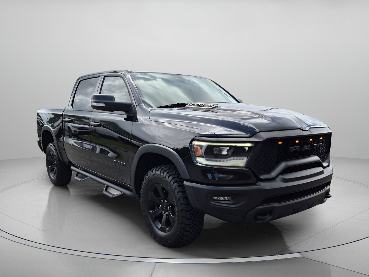 2022 RAM 1500 Rebel 4x4 Crew Cab 5'7's photo