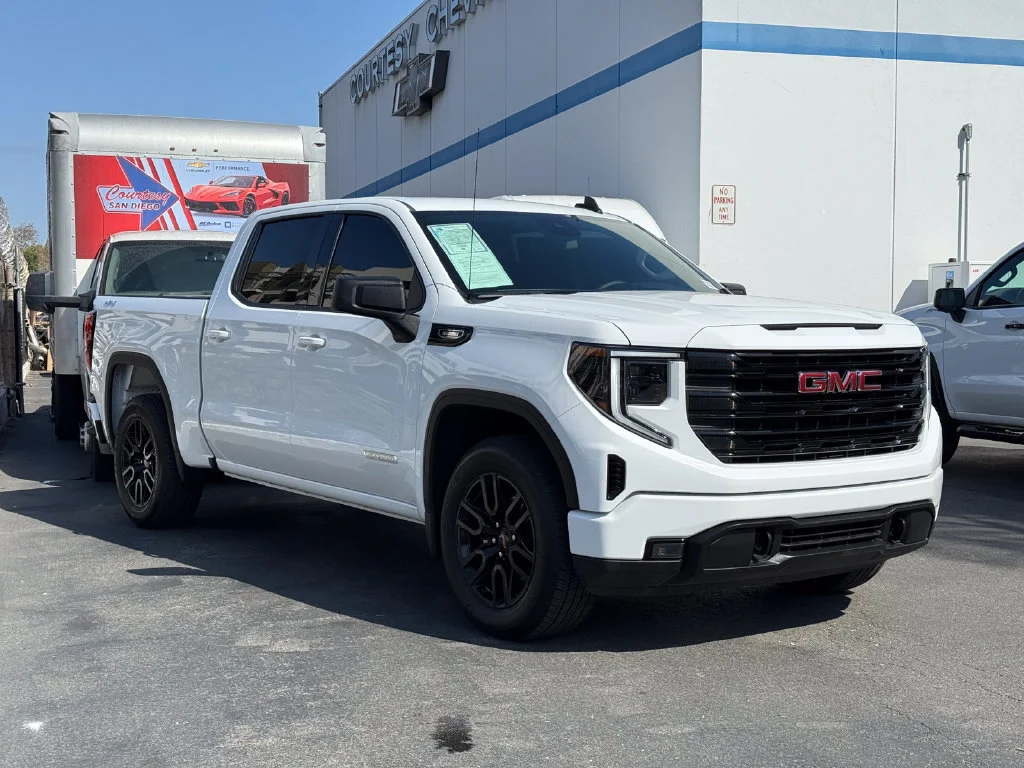 Used 2026 Summit White GMC Elevation image 5