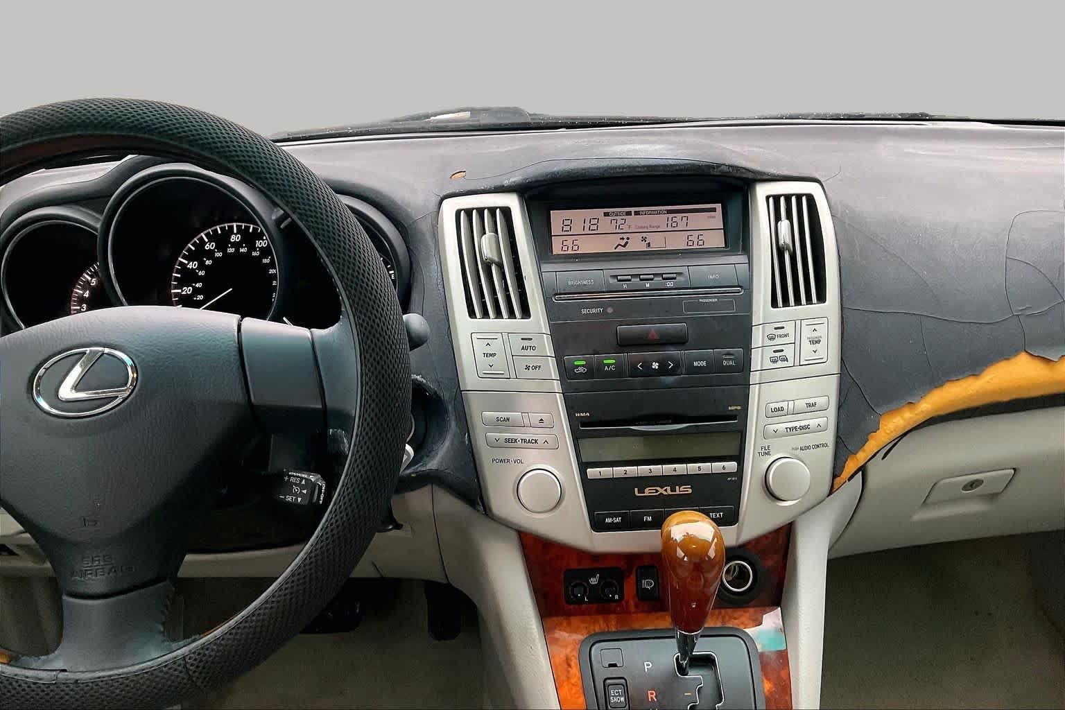 Used 2008 Crystal White Lexus  image 6