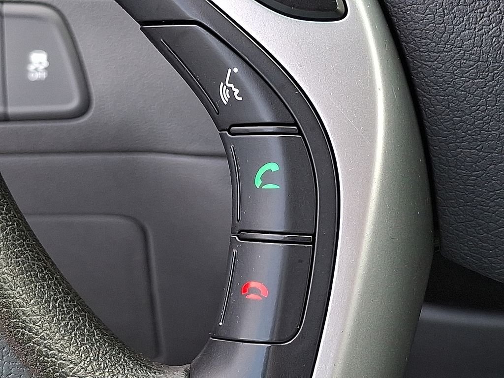 Used 2011 Black Hyundai GLS image 20