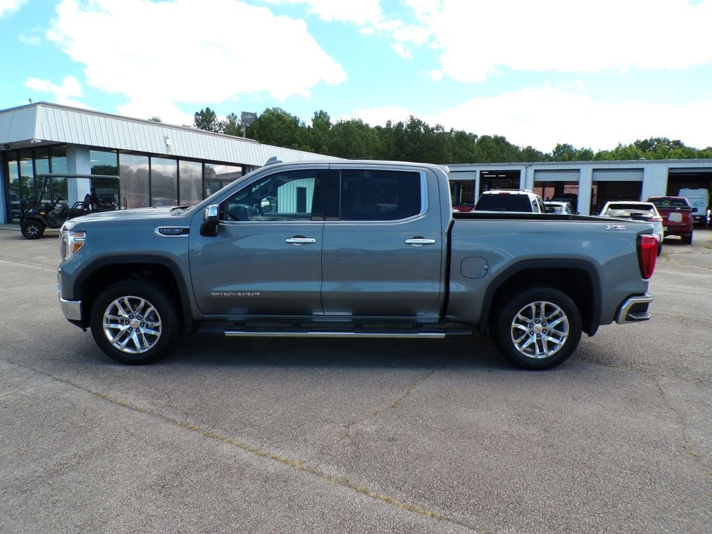 Used 2021 Steel Metallic GMC SLT image 4