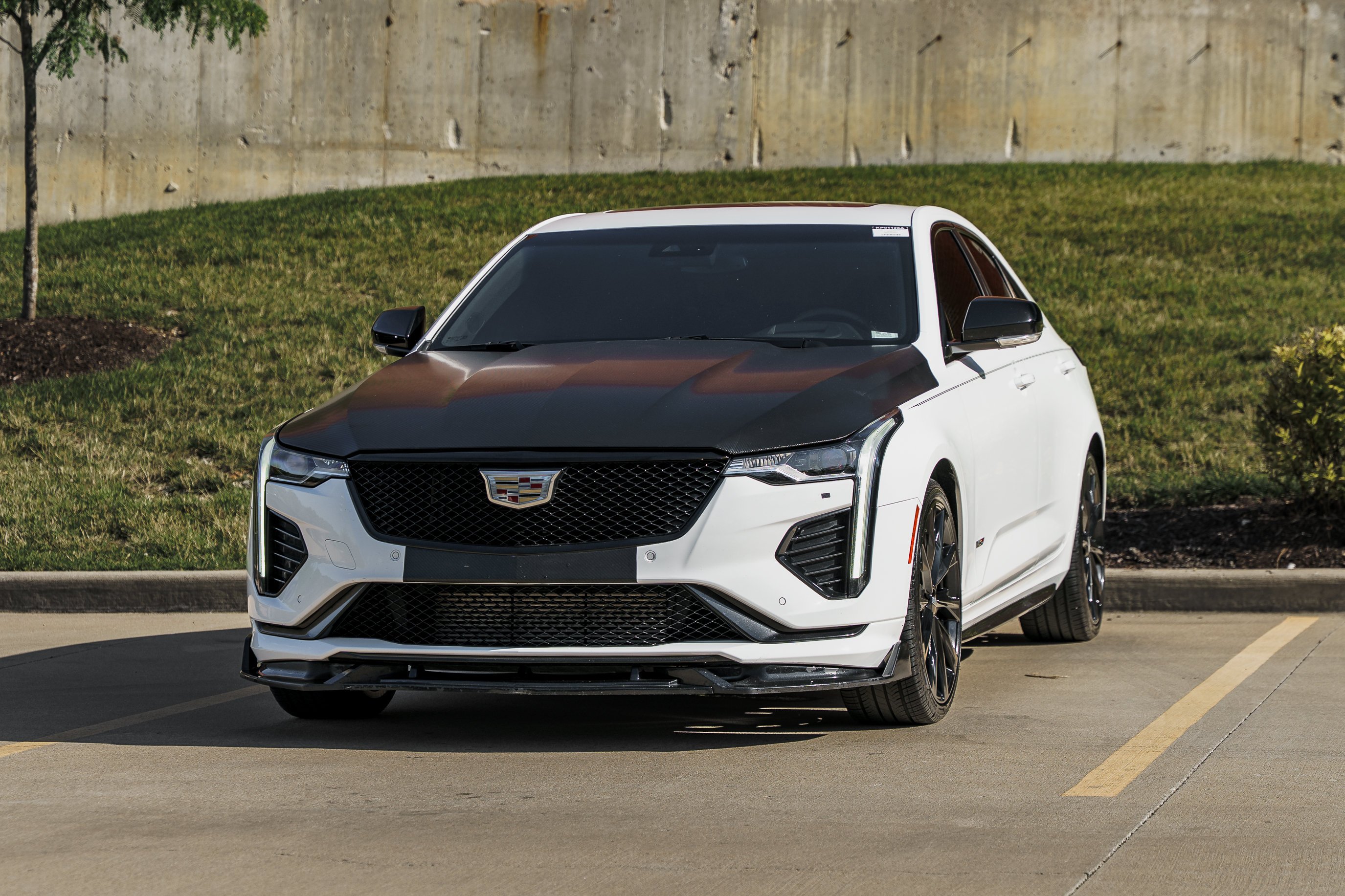 Used 2022 Summit White Cadillac VSERIES image 7
