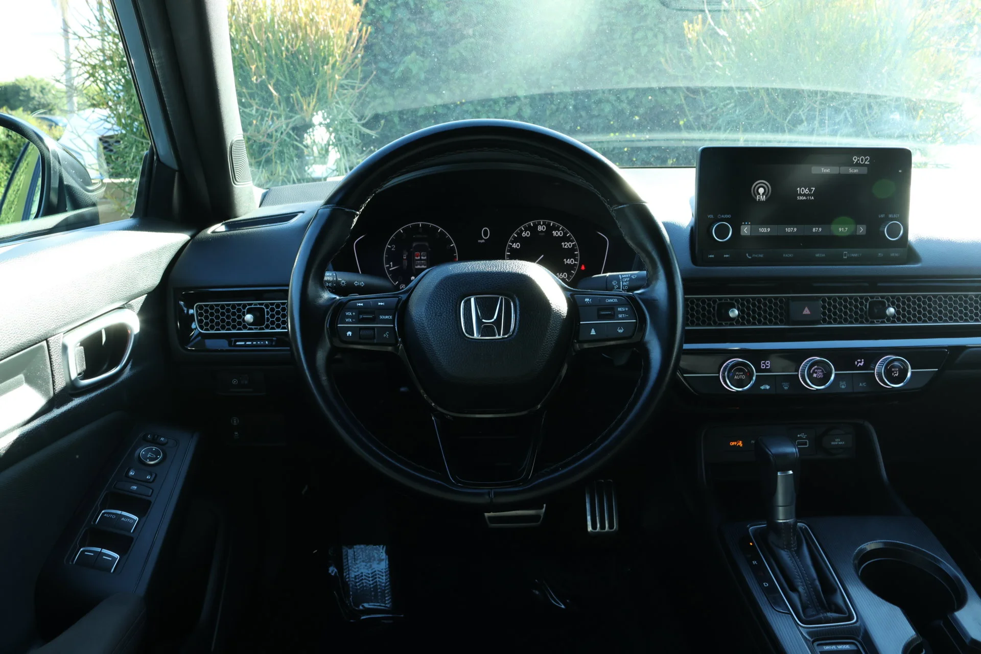 Used 2024  Honda Sport image 8