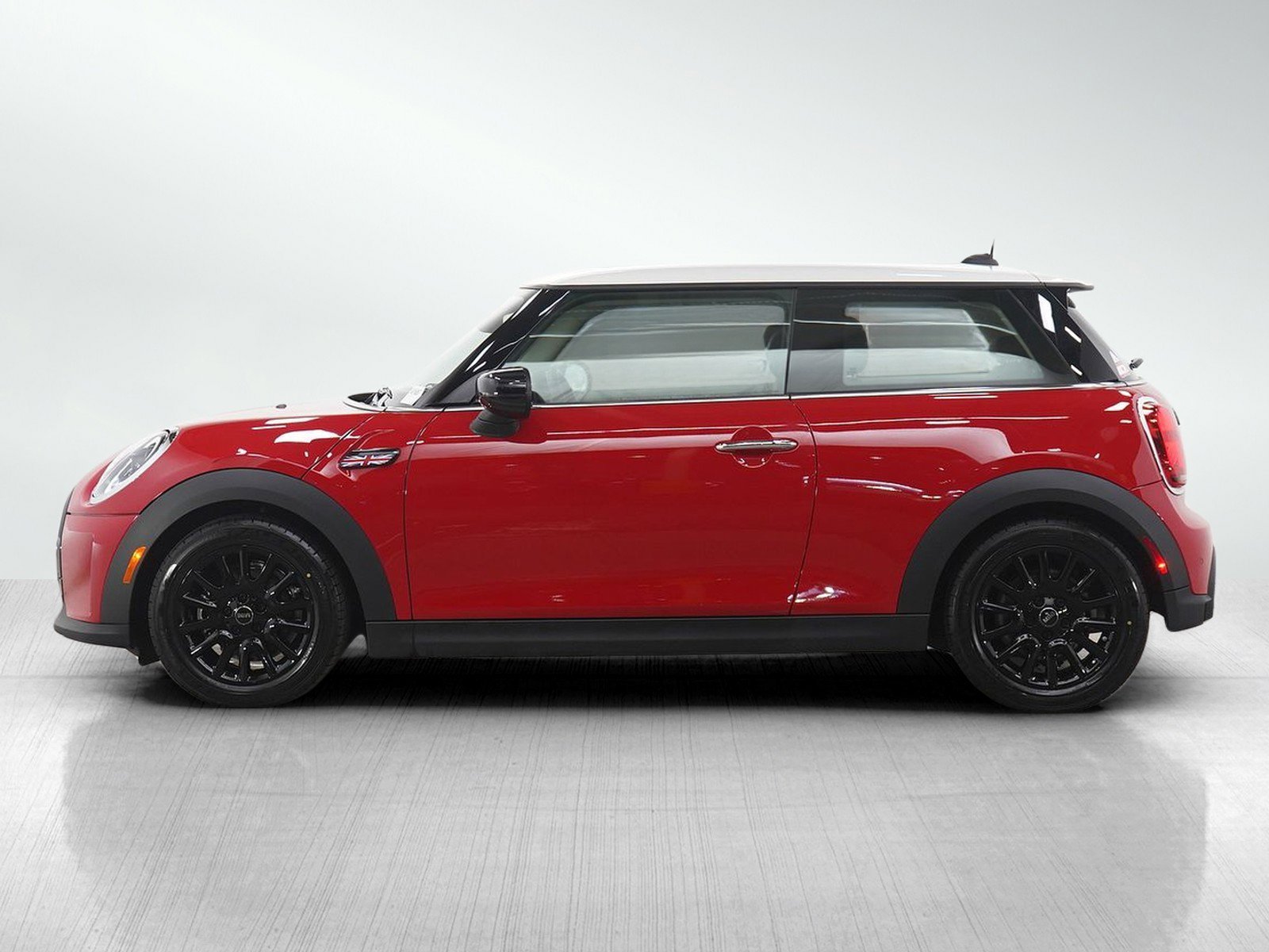 Used 2024 MINI Hardtop 2 Door Base with VIN WMW33DH05R2V07751 for sale in Wayzata, Minnesota
