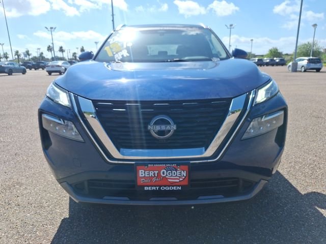 Used 2023 Blue Nissan SL image 2