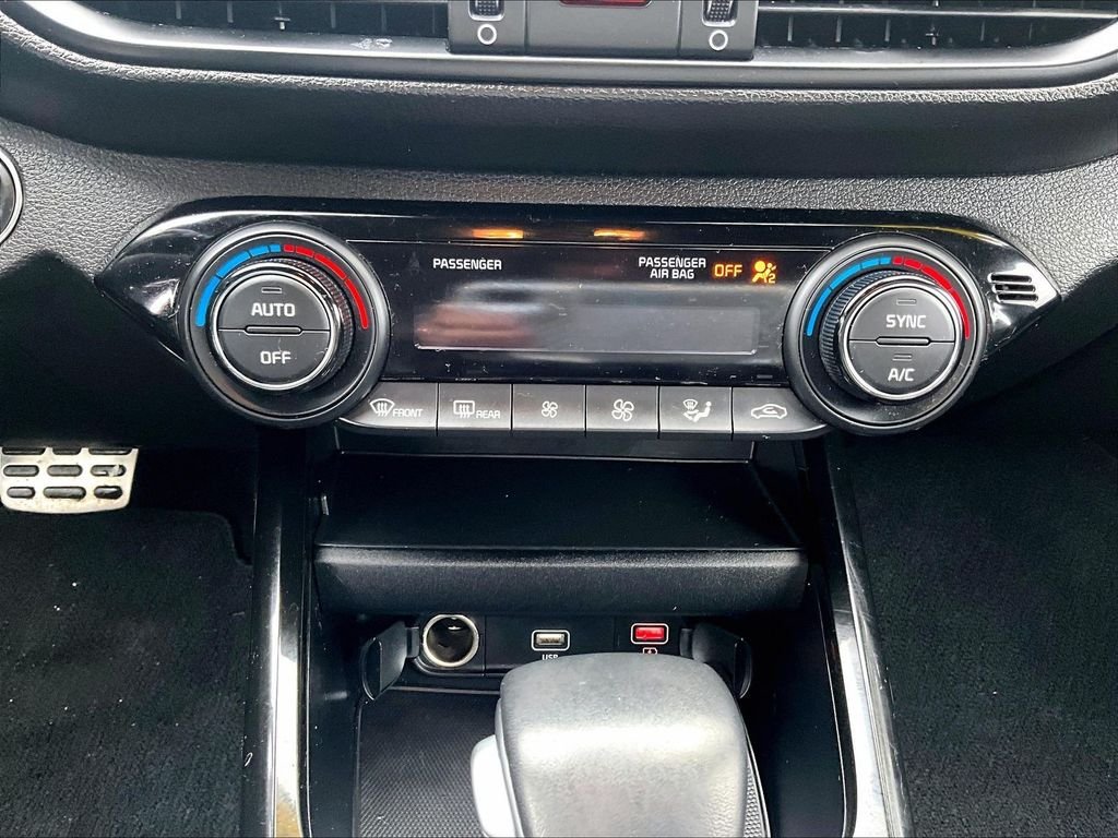 Used 2023 Gravity Gray Kia GT-Line image 26