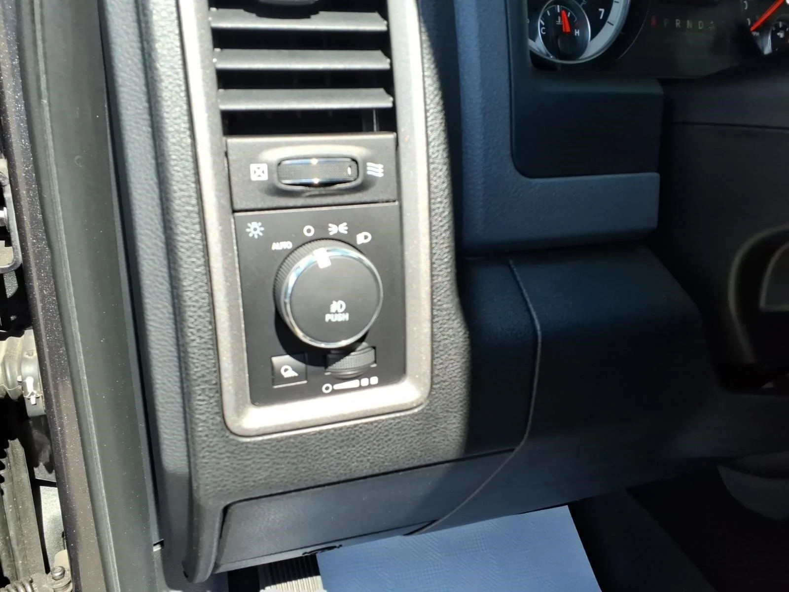 Used 2017 Granite Crystal Metallic Clearcoat RAM Express image 16