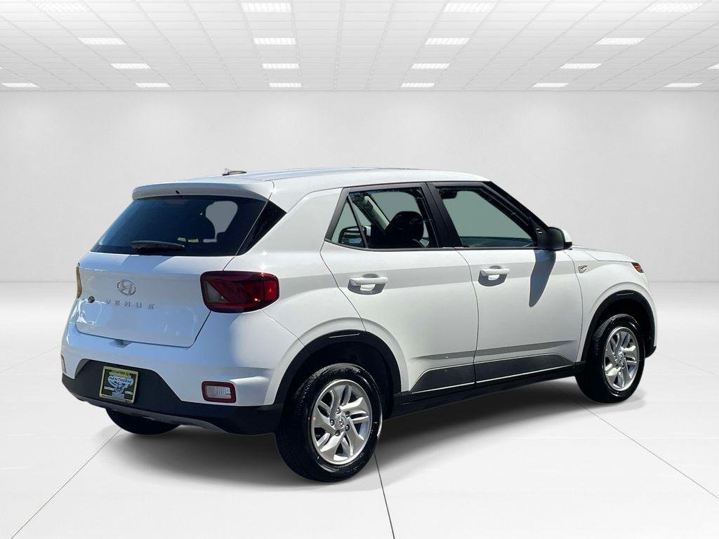New 2026 White Hyundai SE image 6