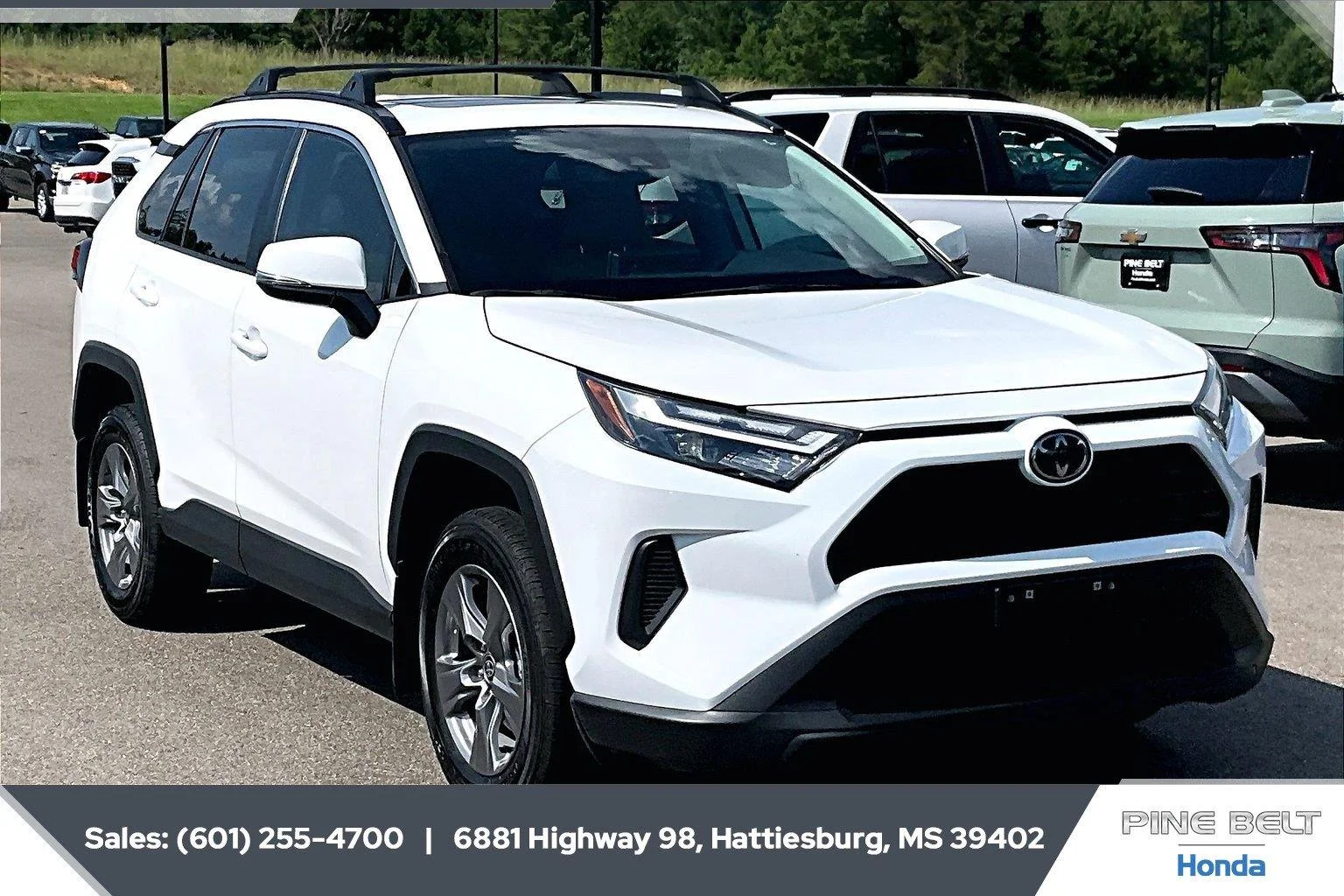 Used 2025 Ice Cap Toyota XLE image 2