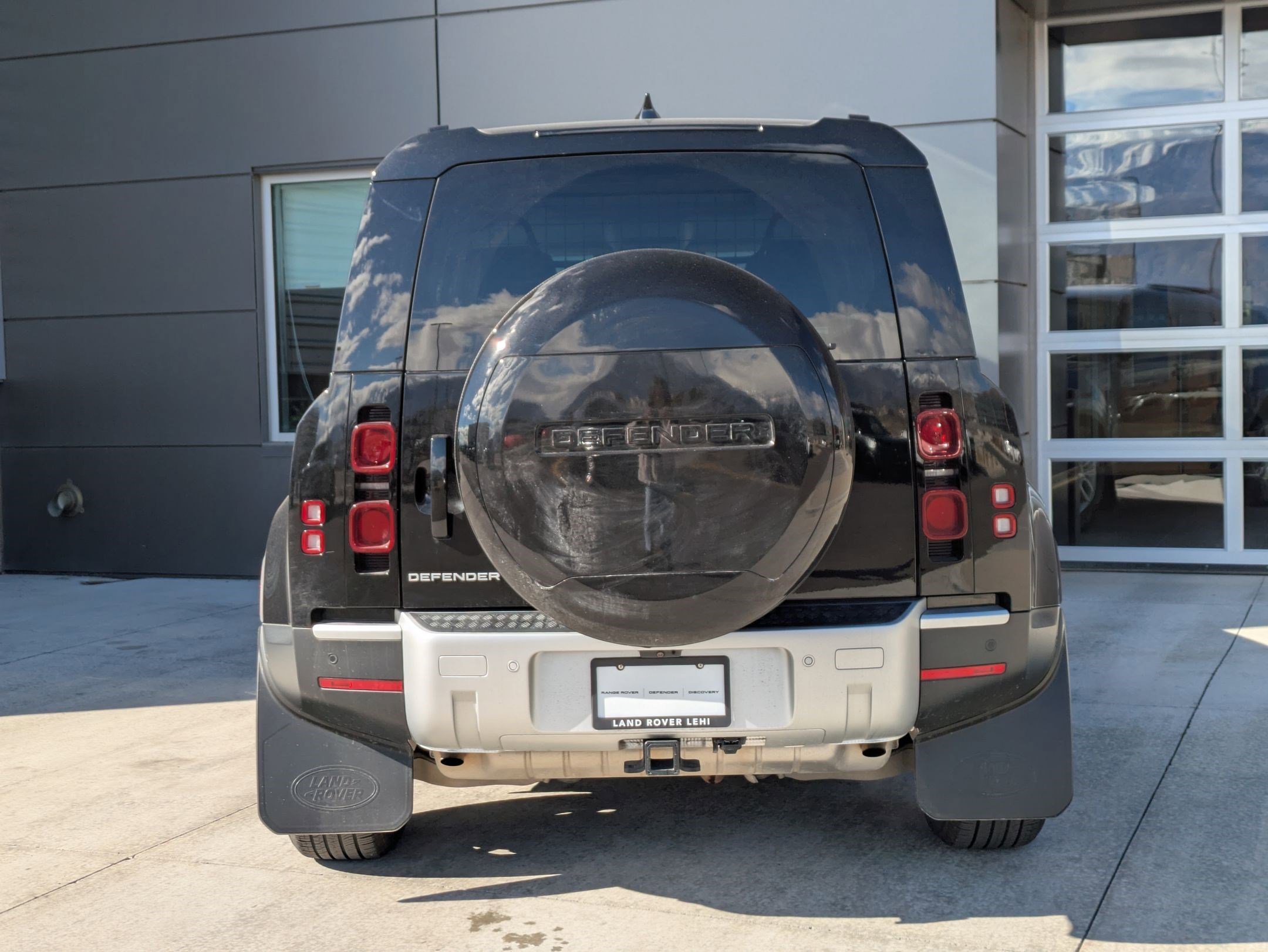 Certified Used 2025 Santorini Black Metallic Land Rover 110 P300 S image 5