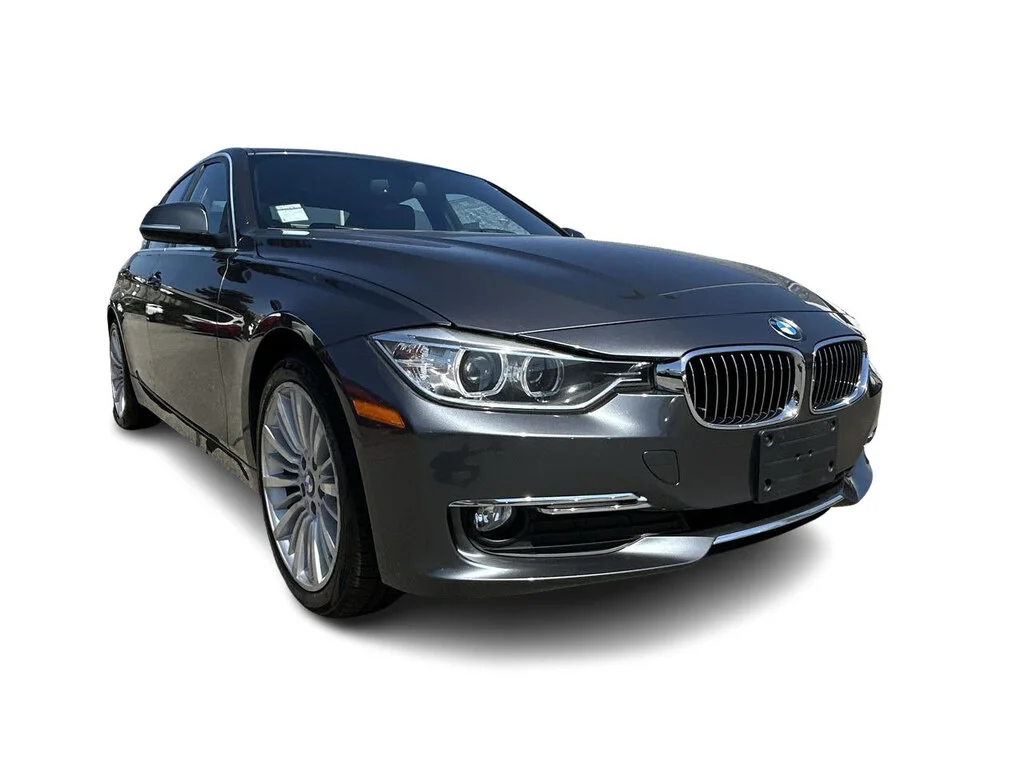 Used 2015 Mineral Grey Metallic BMW xDrive Sedan Dilawri Certified   Local BC   No Acc image 2