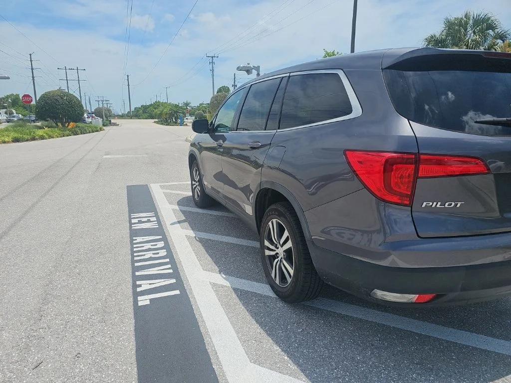 Used 2018 Modern Steel Metallic Honda EX image 9