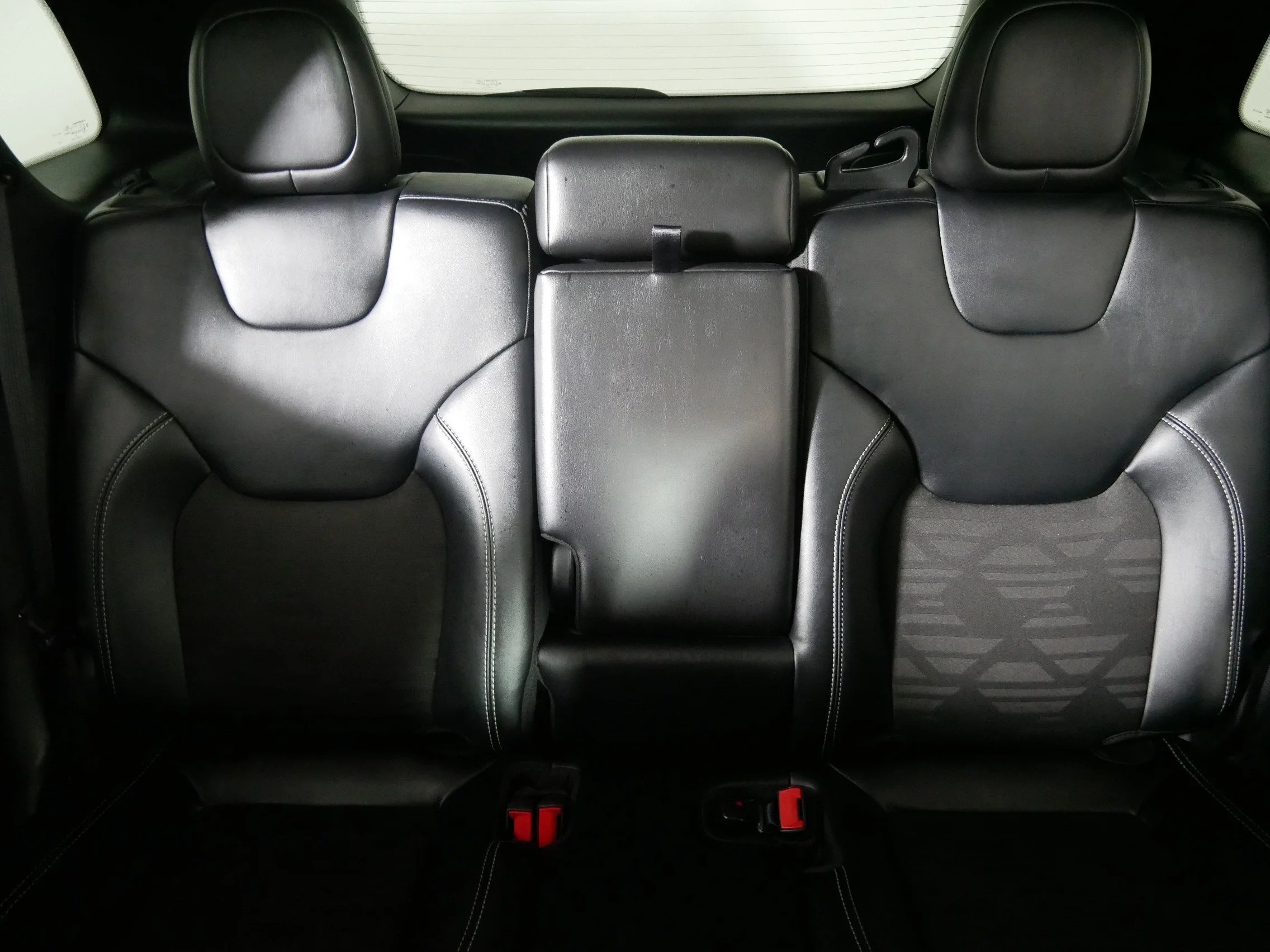 Used 2022 Bright White Clearcoat Jeep X image 13