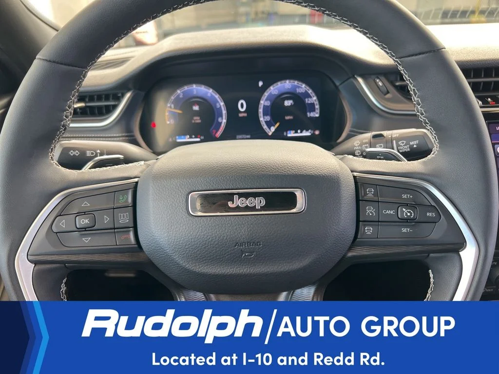 Used 2025 Silver Jeep Altitude image 44