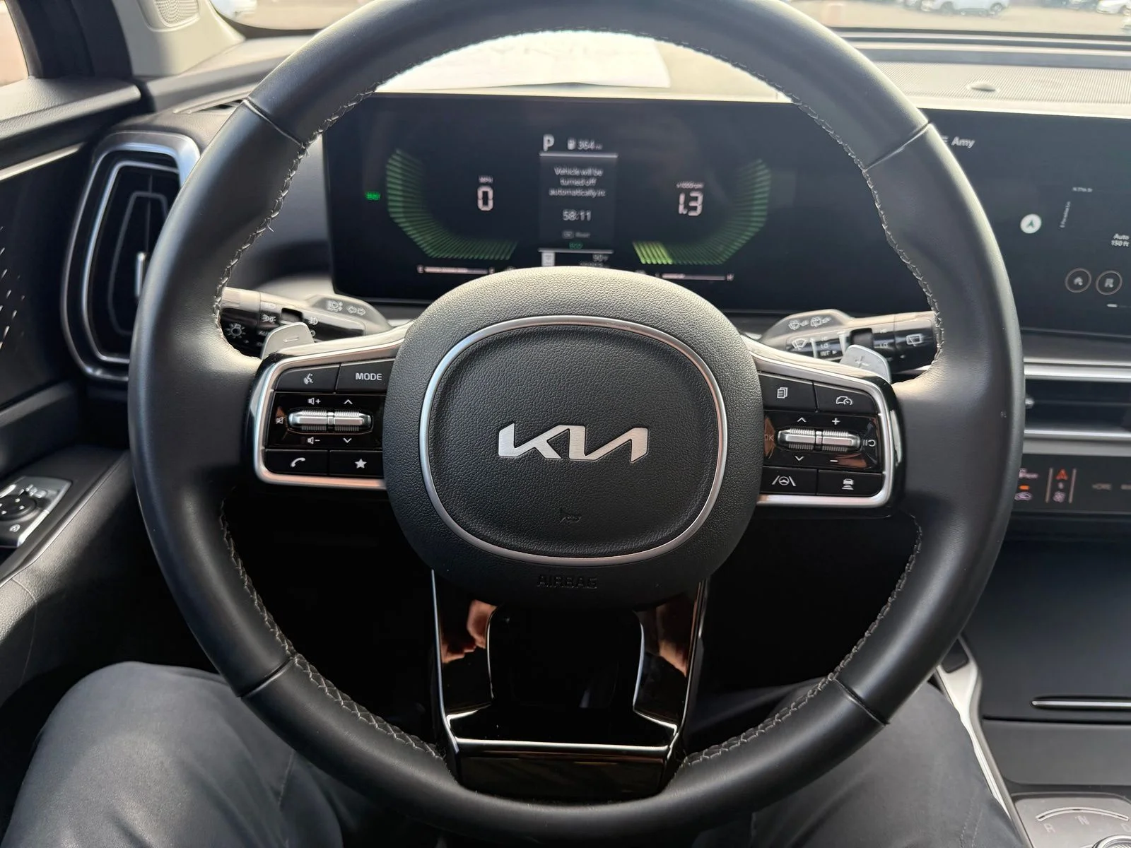 Used 2025 Cityscape Green Kia EX image 16