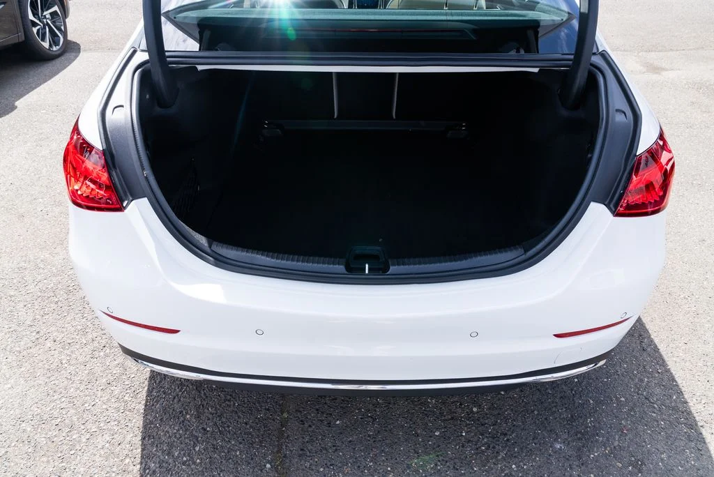 Used 2025  Mercedes-Benz C 300 image 7