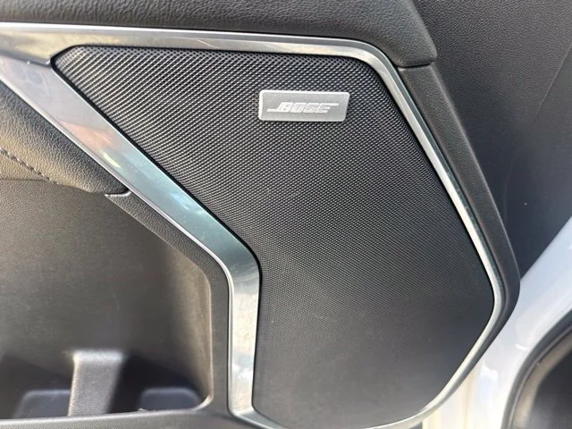Used 2023 White GMC SLT image 11
