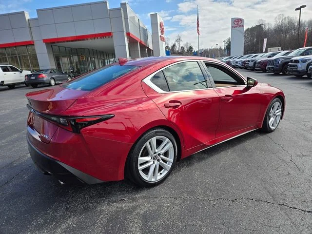 2024 Lexus IS 300 - Photo 11