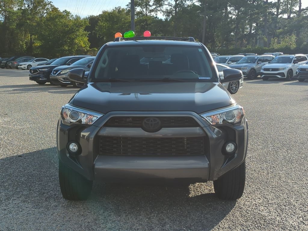 Used 2019 Gray Toyota SR5 image 10